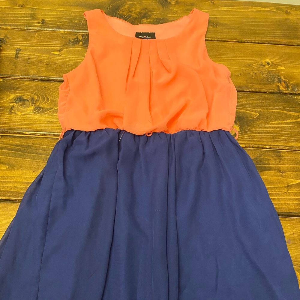 Girls dress